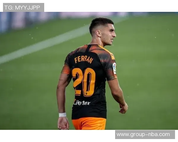 圭多罗德里格斯与格雷米奥达成协议转会费300万欧元签约三年